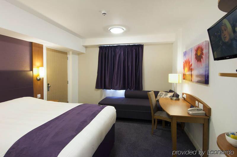 Premier Inn Glasgow City - George Square Exterior photo