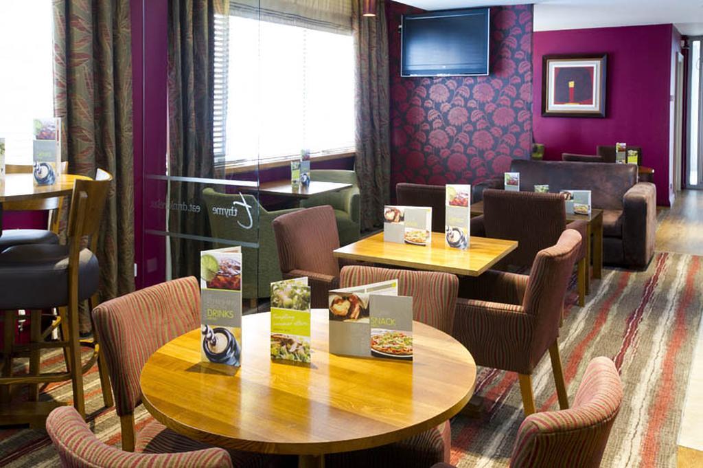 Premier Inn Glasgow City - George Square Exterior photo
