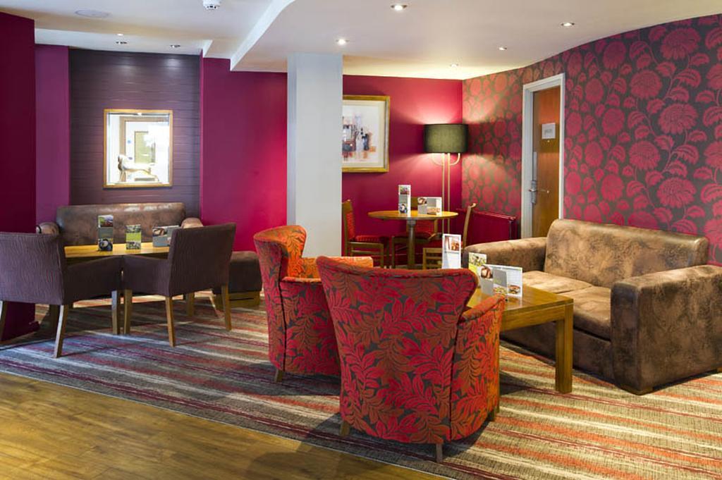 Premier Inn Glasgow City - George Square Exterior photo